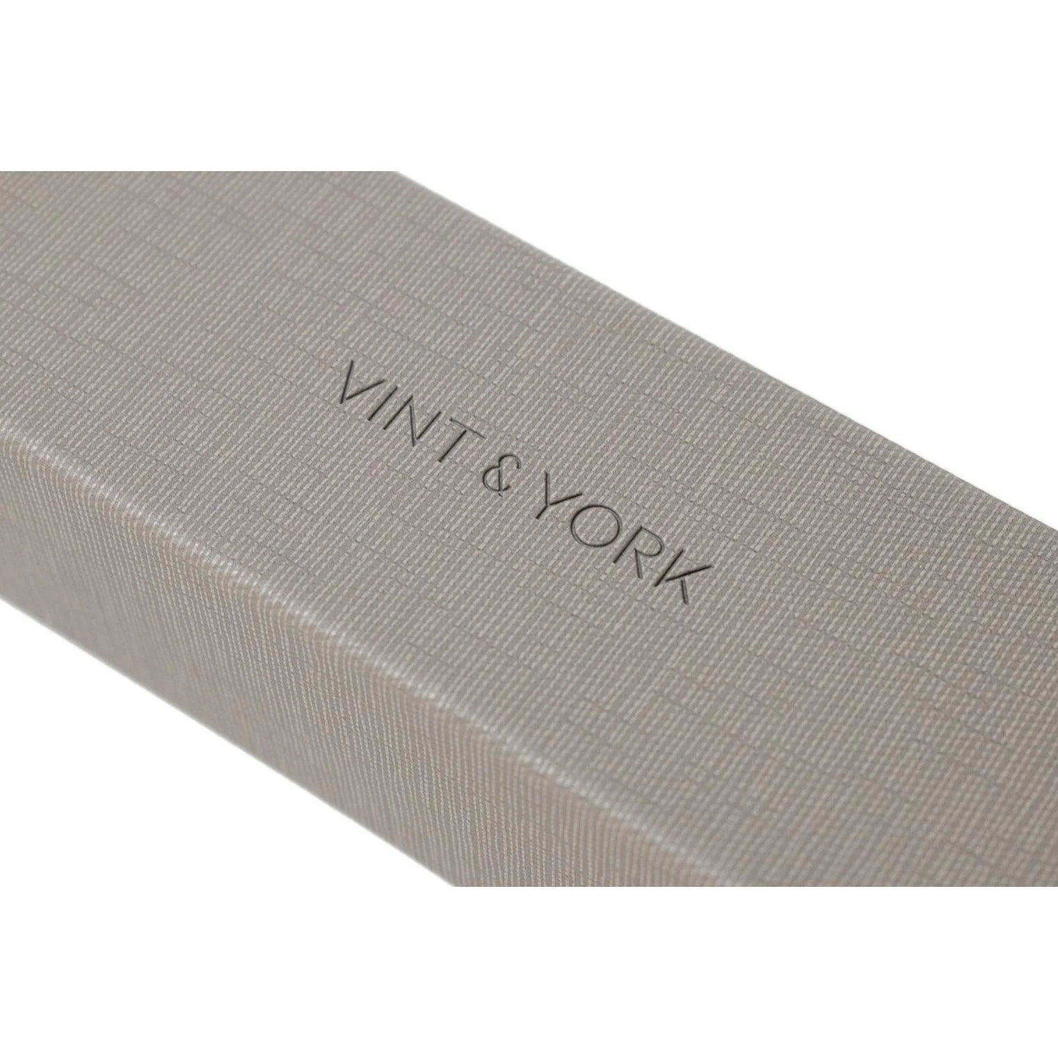PREMIUM EYEWEAR CASE IN LIGHT GREY - Image 2